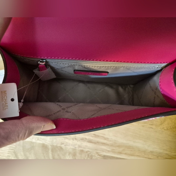 Michael Kors Pink Crossbody NWT - Picture 10 of 10
